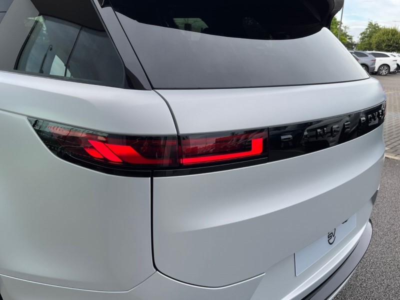  LAND ROVER RANGE ROVER SPORT 4.4 P635 V8 SV 5dr Auto 5520435