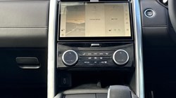 LAND ROVER DISCOVERY 3.0 D350 Metropolitan Edition 5dr Auto 5853666