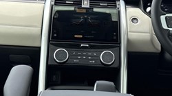 LAND ROVER DISCOVERY 3.0 D350 Metropolitan Edition 5dr Auto 5678894