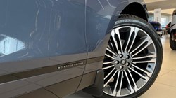 LAND ROVER RANGE ROVER VELAR 2.0 D200 MHEV Belgravia Edition 5dr Auto 5821482