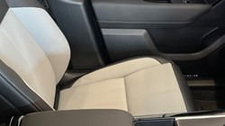 LAND ROVER RANGE ROVER VELAR 2.0 D200 MHEV Belgravia Edition 5dr Auto 5821455