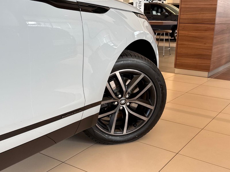  LAND ROVER RANGE ROVER VELAR 2.0 D200 MHEV Belgravia Edition 5dr Auto 5821356