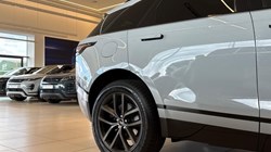 LAND ROVER RANGE ROVER VELAR 2.0 D200 MHEV Belgravia Edition 5dr Auto 5821361