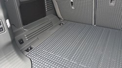 LAND ROVER DEFENDER 3.0 D350 X-Dynamic HSE 110 5dr Auto 5853425