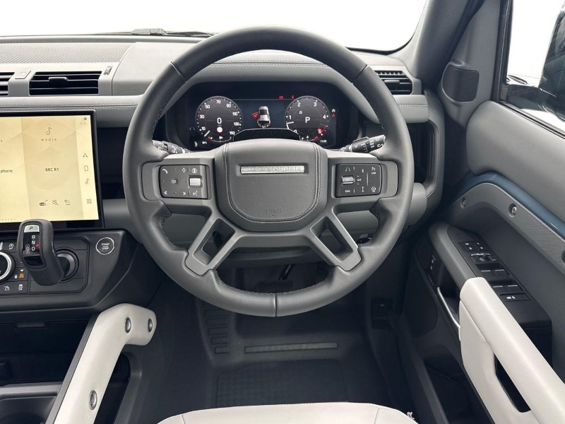  LAND ROVER DEFENDER 3.0 D350 X-Dynamic HSE 110 5dr Auto 5853407