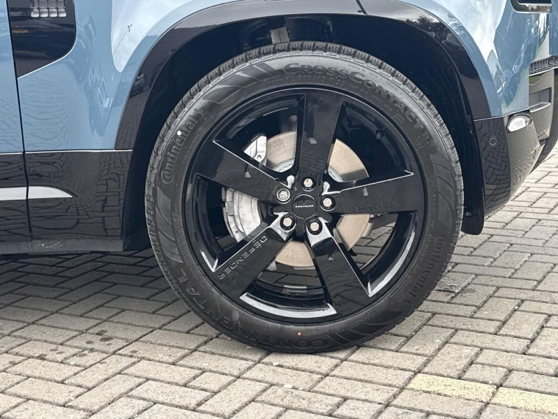  LAND ROVER DEFENDER 3.0 D350 X-Dynamic HSE 110 5dr Auto 5853400
