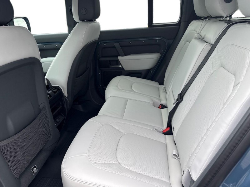  LAND ROVER DEFENDER 3.0 D350 X-Dynamic HSE 110 5dr Auto 5853396
