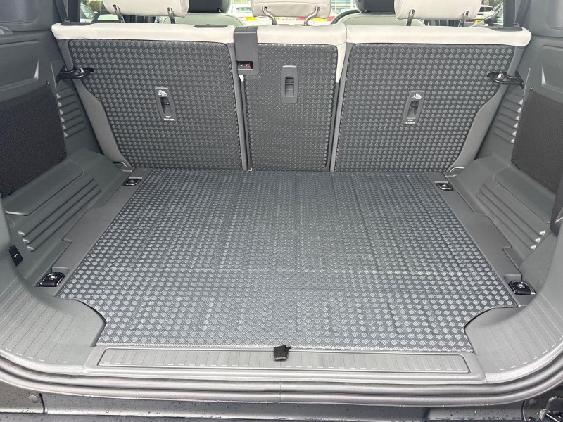  LAND ROVER DEFENDER 3.0 D350 X-Dynamic HSE 110 5dr Auto 5853402