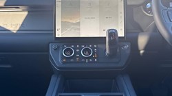 LAND ROVER DEFENDER 3.0 D250 X-Dynamic SE 90 3dr Auto 5914242