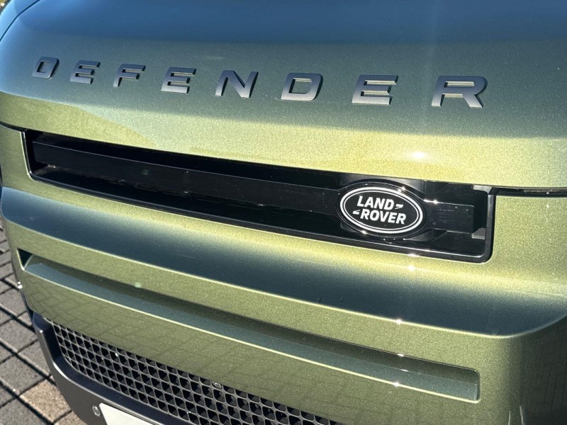  LAND ROVER DEFENDER 3.0 D250 X-Dynamic SE 90 3dr Auto 5914263