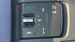 LAND ROVER DEFENDER 3.0 D250 X-Dynamic SE 90 3dr Auto 5914256