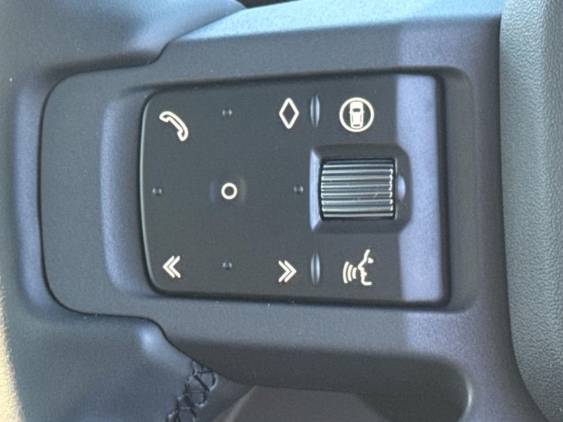  LAND ROVER DEFENDER 3.0 D250 X-Dynamic SE 90 3dr Auto 5914255