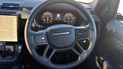 LAND ROVER DEFENDER 3.0 D250 X-Dynamic SE 90 3dr Auto 5914243