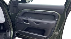 LAND ROVER DEFENDER 3.0 D250 X-Dynamic HSE 110 5dr Auto 5508288