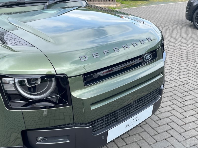  LAND ROVER DEFENDER 3.0 D250 X-Dynamic HSE 110 5dr Auto 5508311