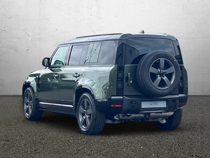LAND ROVER DEFENDER 3.0 D250 X-Dynamic HSE 110 5dr Auto