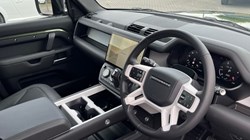 LAND ROVER DEFENDER 3.0 D250 X-Dynamic HSE 110 5dr Auto 5508327