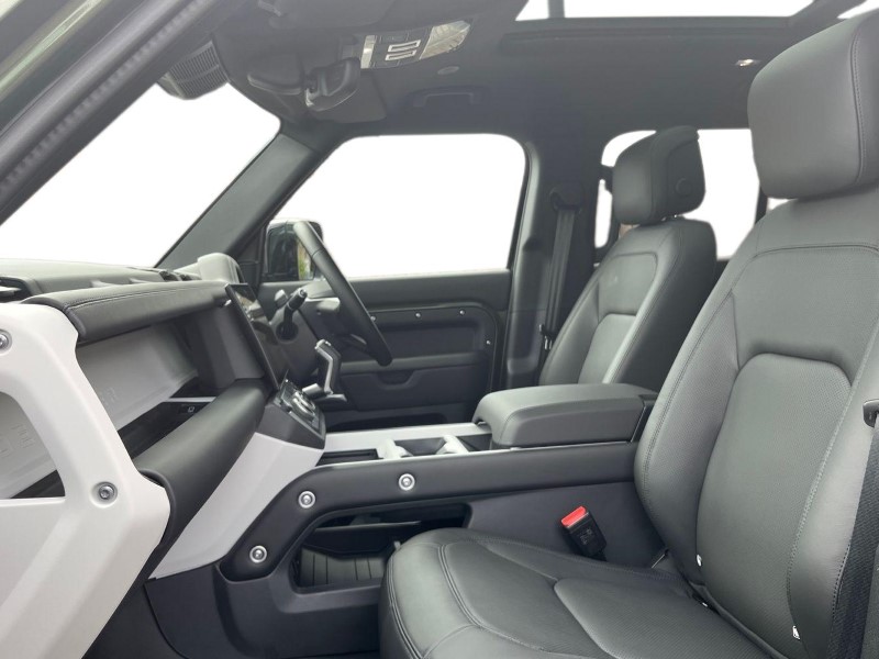  LAND ROVER DEFENDER 3.0 D250 X-Dynamic HSE 110 5dr Auto 5508268