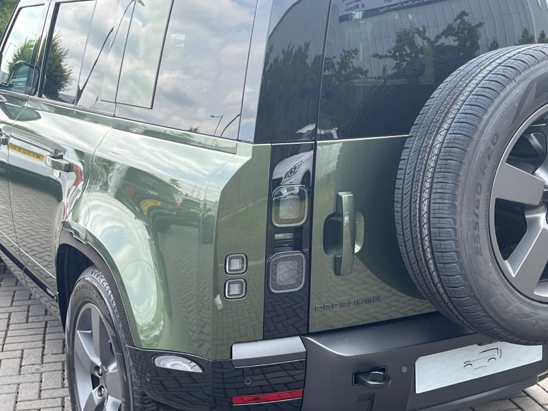 LAND ROVER DEFENDER 3.0 D250 X-Dynamic HSE 110 5dr Auto 5508315