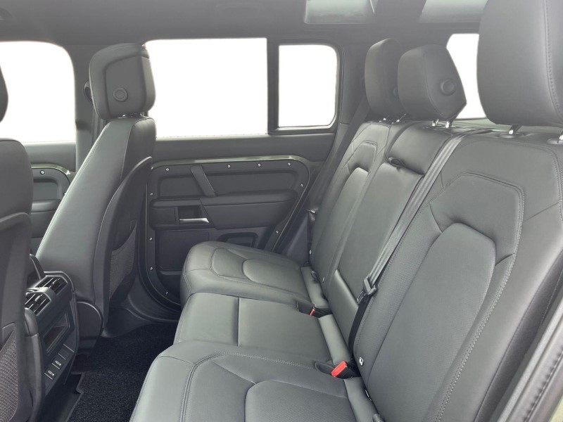  LAND ROVER DEFENDER 3.0 D250 X-Dynamic HSE 110 5dr Auto 5508269