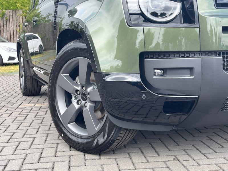  LAND ROVER DEFENDER 3.0 D250 X-Dynamic HSE 110 5dr Auto 5508312