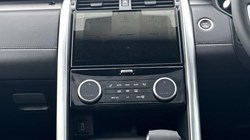 LAND ROVER DISCOVERY 3.0 D350 Dynamic SE 5dr Auto 5814591