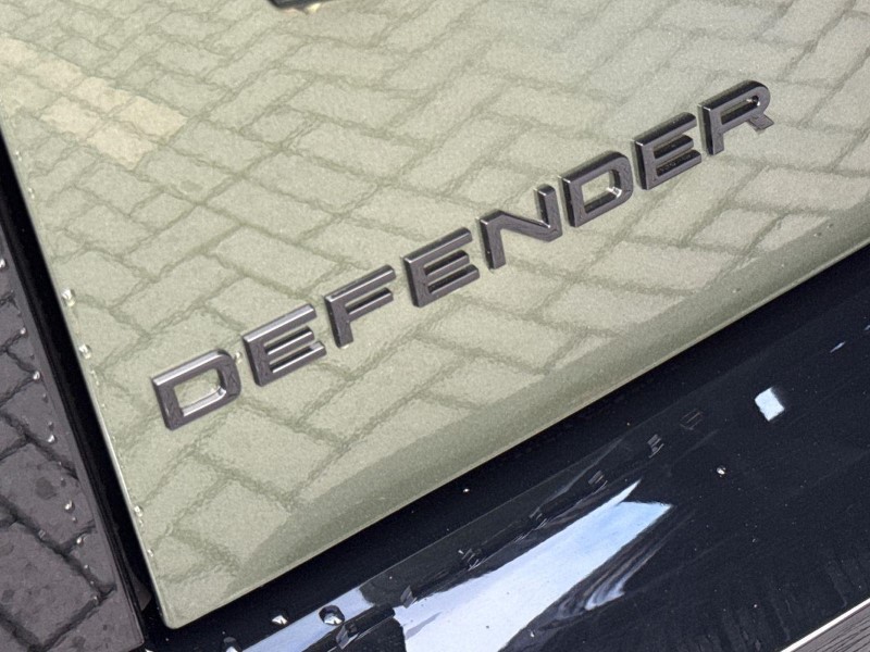 LAND ROVER DEFENDER 3.0 D350 X-Dynamic HSE 110 5dr Auto 5974999