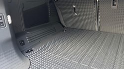 LAND ROVER DEFENDER 3.0 D350 X-Dynamic HSE 110 5dr Auto 5974994