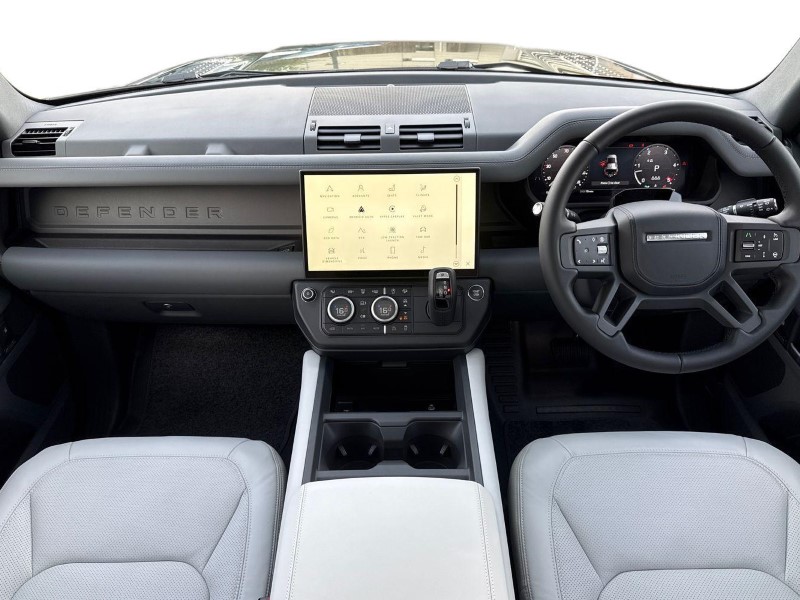 LAND ROVER DEFENDER 3.0 D350 X-Dynamic HSE 110 5dr Auto 5974970