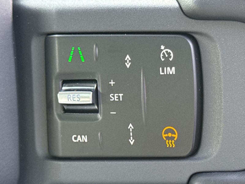 LAND ROVER DEFENDER 3.0 D350 X-Dynamic HSE 110 5dr Auto 5974989
