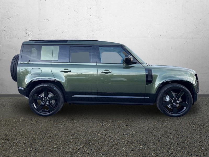 LAND ROVER DEFENDER 3.0 D350 X-Dynamic HSE 110 5dr Auto 5974966