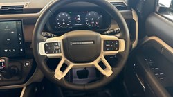 LAND ROVER DEFENDER 3.0 D250 X-Dynamic HSE 110 5dr Auto 5839987