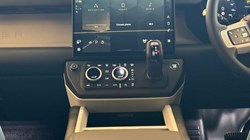 LAND ROVER DEFENDER 3.0 D250 X-Dynamic HSE 110 5dr Auto 5839986