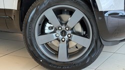 LAND ROVER DEFENDER 3.0 D250 X-Dynamic HSE 110 5dr Auto 5840008