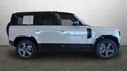 LAND ROVER DEFENDER 3.0 D250 X-Dynamic HSE 110 5dr Auto 5839977