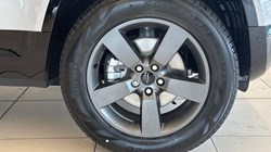 LAND ROVER DEFENDER 3.0 D250 X-Dynamic HSE 110 5dr Auto 5839980