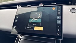 2024 (24) LAND ROVER RANGE ROVER EVOQUE 2.0 D200 Dynamic HSE 5dr Auto 4680147