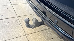 2023 (23) LAND ROVER DISCOVERY SPORT 2.0 D200 R-Dynamic HSE 5dr Auto 4692861