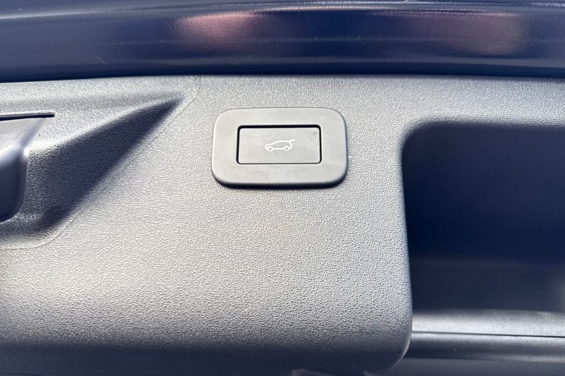 2023 (23) LAND ROVER DISCOVERY SPORT 2.0 D200 R-Dynamic HSE 5dr Auto 4692880