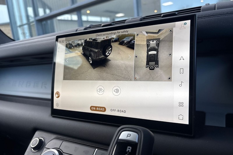 2025 (75) LAND ROVER DEFENDER 3.0 D250 X-Dynamic SE 110 5dr Auto 5168259