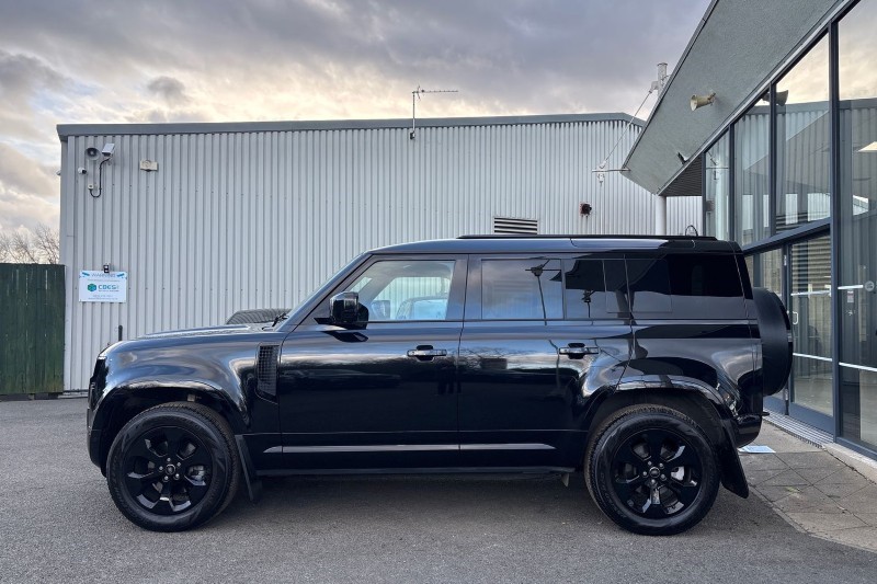 2025 (75) LAND ROVER DEFENDER 3.0 D250 X-Dynamic SE 110 5dr Auto 5168302