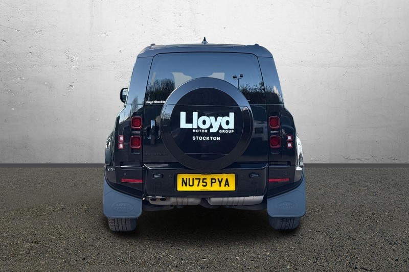 2025 (75) LAND ROVER DEFENDER 3.0 D250 X-Dynamic SE 110 5dr Auto 5168253