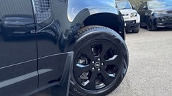 2025 (75) LAND ROVER DEFENDER 3.0 D250 X-Dynamic SE 110 5dr Auto 5168298