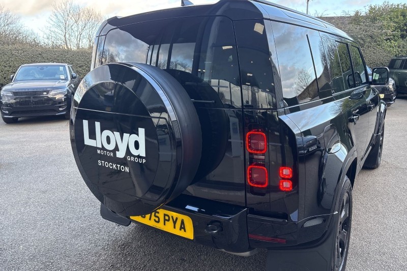 2025 (75) LAND ROVER DEFENDER 3.0 D250 X-Dynamic SE 110 5dr Auto 5168306