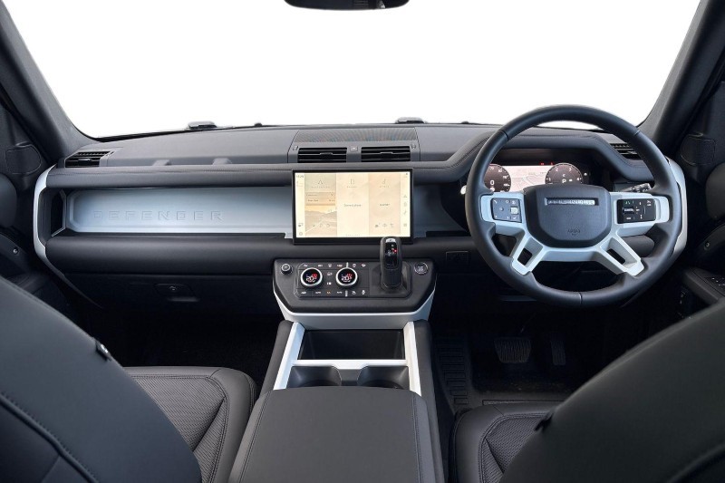 2025 (75) LAND ROVER DEFENDER 3.0 D250 X-Dynamic SE 110 5dr Auto 5168256