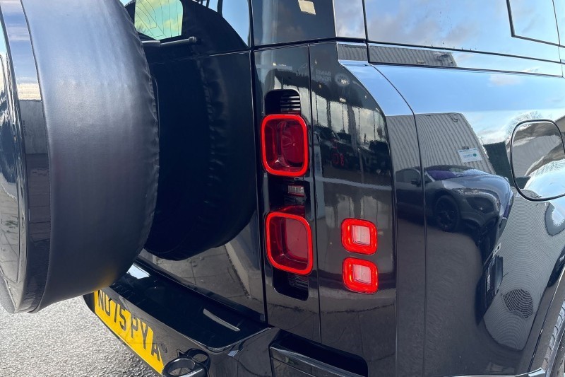 2025 (75) LAND ROVER DEFENDER 3.0 D250 X-Dynamic SE 110 5dr Auto 5168296