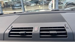 2025 (75) LAND ROVER DEFENDER 3.0 D250 X-Dynamic SE 110 5dr Auto 5168284