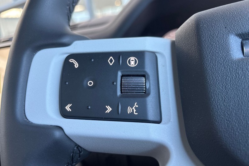 2025 (75) LAND ROVER DEFENDER 3.0 D250 X-Dynamic SE 110 5dr Auto 5168275