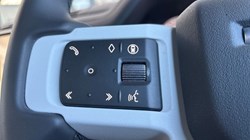 2025 (75) LAND ROVER DEFENDER 3.0 D250 X-Dynamic SE 110 5dr Auto 5168275