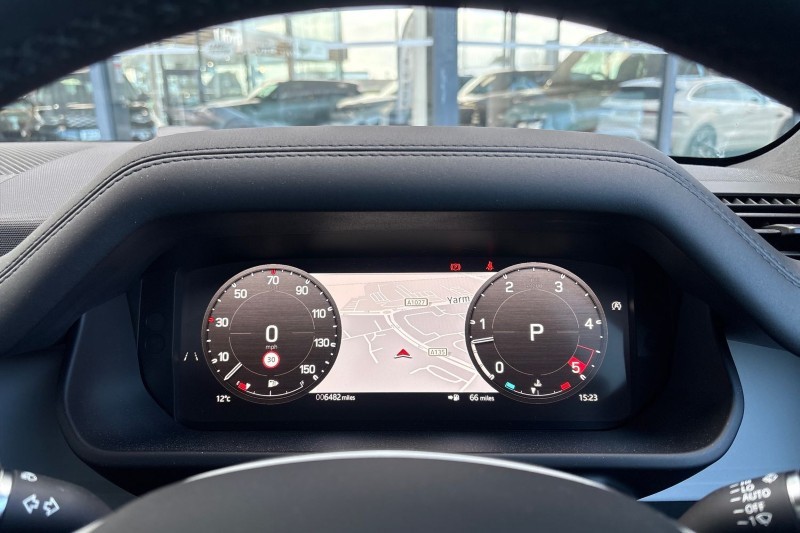 2025 (75) LAND ROVER DEFENDER 3.0 D250 X-Dynamic SE 110 5dr Auto 5168263